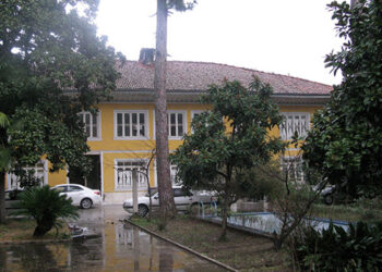 ABRISHAMI-house_Rasht_IRAN