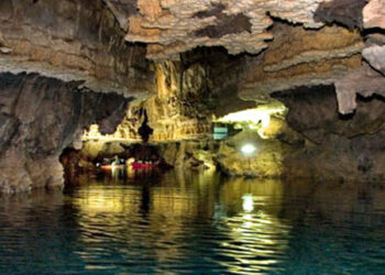 Ali_Sadr_Cave_Hamadan