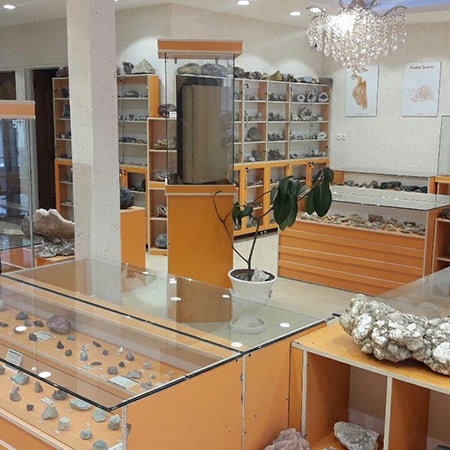 Museum_of_Geosciences_qom