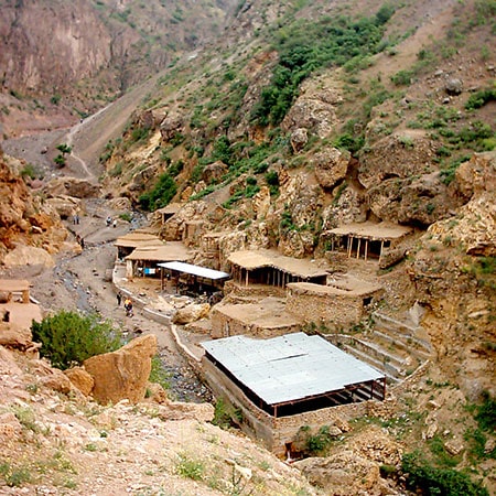 Yaleh-Gonbad-village
