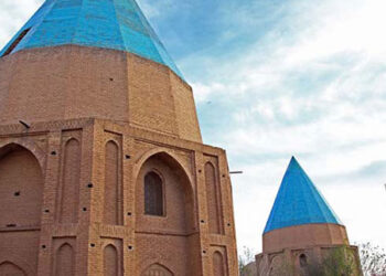 Maghabere_Gonbade_Sabz_qom